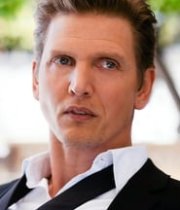 Barry Pepper