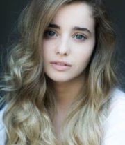 Holly Earl