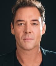 Marton Csokas