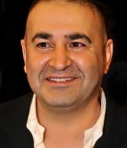 Şafak Sezer