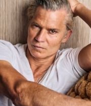 Timothy Olyphant